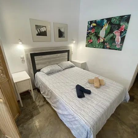 Cozy By The Ocean Apartment *